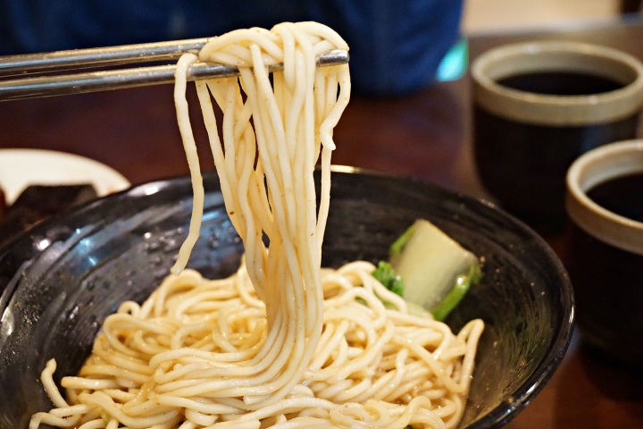 【蜀川担担麵/牛肉麵】出色是排骨飯