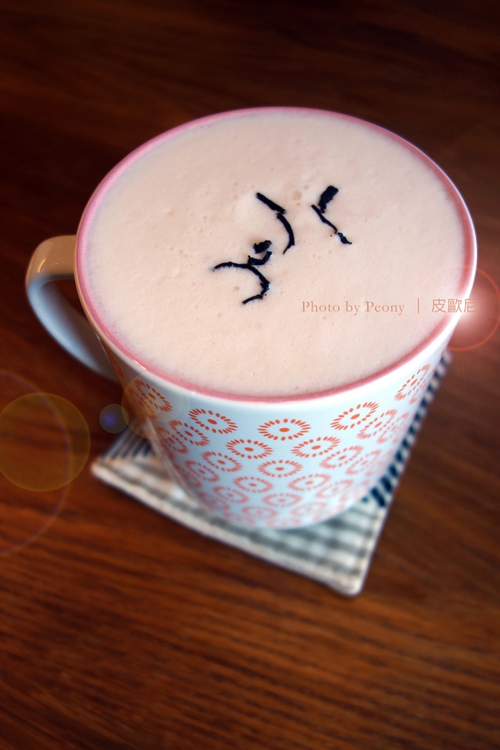 宜蘭【Dew 36 綻露】 coffee elite / 手工麵包 / 早午餐 ~ 有機慢食、空間充滿設計魂~