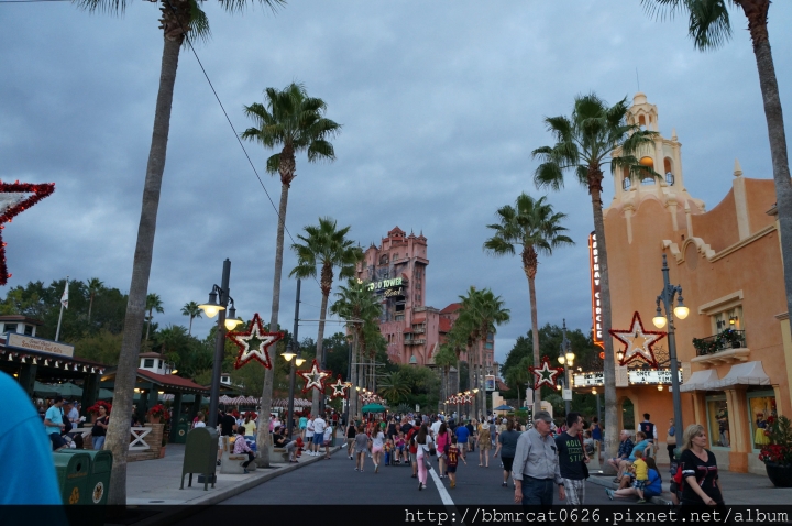 奧蘭多迪士尼世界 - Hollywood Studios - 真實呈現經典電影場景的遊樂設施和表演秀