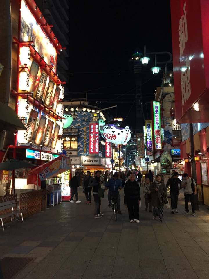 [京阪奈五天四夜]親子鐵腿自由行 - Day3 大阪周遊券一日遊 麵屋封拉麵/大阪城天守閣/Q's Mall/阿卡將Akachan/蕎麥麵總本家 更科/新世界/通天閣