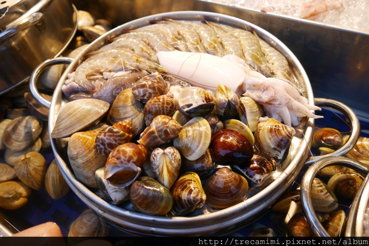 【食記】高雄蒸品鮮汕頭沙茶爐永豐店-海鮮塔豪氣登場霸氣推薦/CP值超高/海鮮蒸氣料理/汕頭湯底好滋味