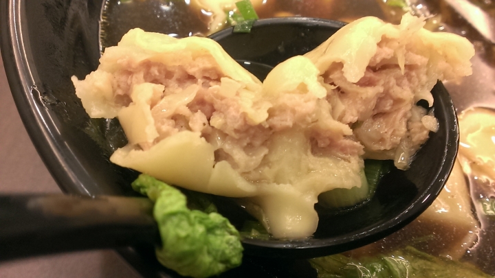 [牛肉麵/水餃/葱油餅]苗栗竹南半畝田北方麵食竹南店~牛肉湯餃食記~平價~~竹南火車站附近~