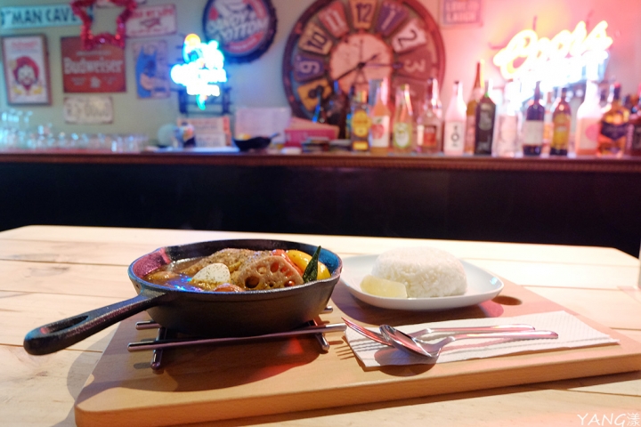 銀兎湯咖哩中山店，日本人開的湯咖哩