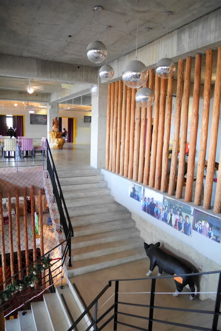 【新北石碇 | 景觀咖啡廳】群山環抱中的世外桃源♣Loft17 森活休閒園區