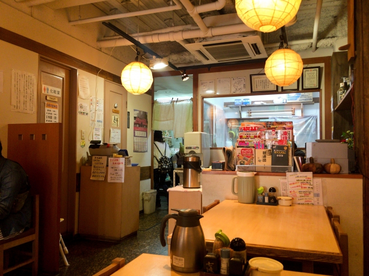 【食記。美食】大阪 東住吉 致那些日漸凋零的老味道(3) 釜ひろ 天丼 天婦羅蓋飯 烏龍麵 五目飯