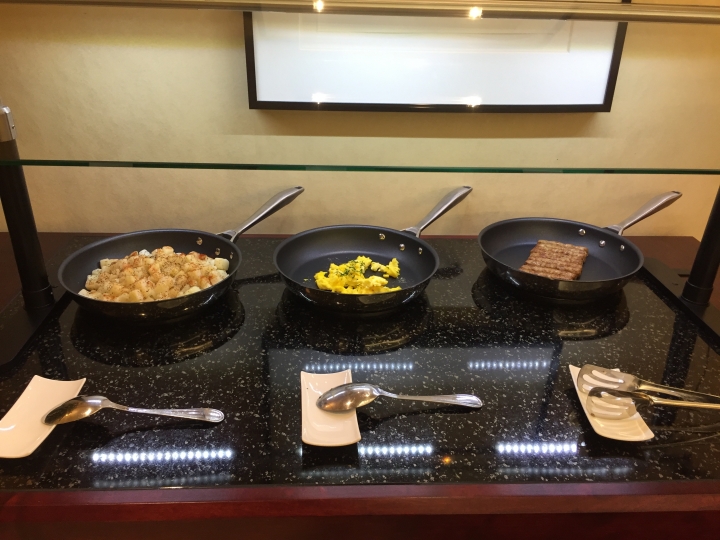 United Airlines First Class Arrivals Lounge