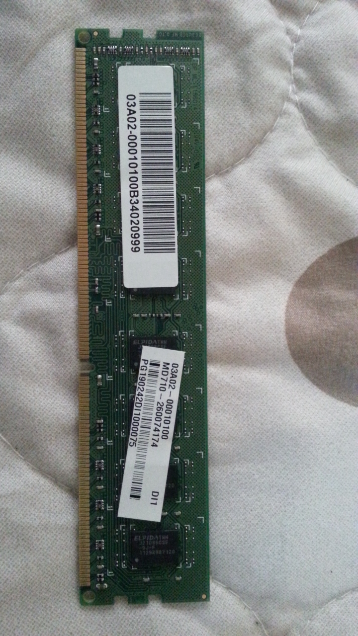 求救 請問ddr3記憶體是窄版的嗎 adata 4gb 2rx8 pc3-10600u-999