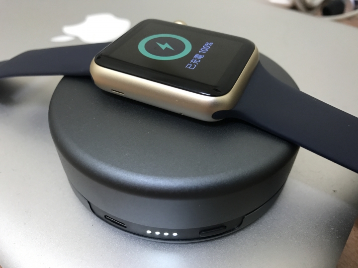 [分享] 美國NOMAD Apple Watch 充電座&行動電源
