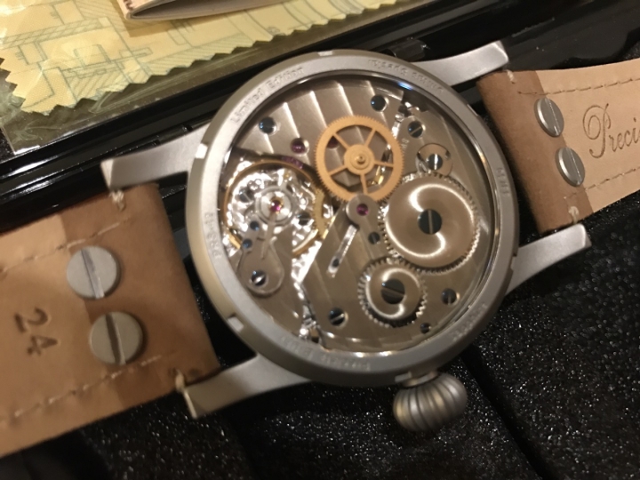 二戰德軍B-Uhr 空軍飛行觀測錶～開箱篇 一星期只營業一天的錶店TimeFactors - PRECISTA