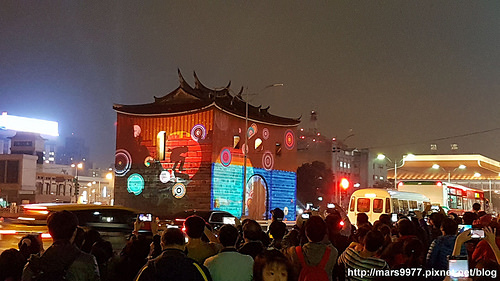 【台北 旅遊】2017臺北燈節Taipei Lantern Festival：小奇雞 展翅點亮夜空：必勝哥、粉美妹、小蛋定：【開幕儀式 360度影片全記錄】元宵節/台北西門町燈節/西門町/台北燈會