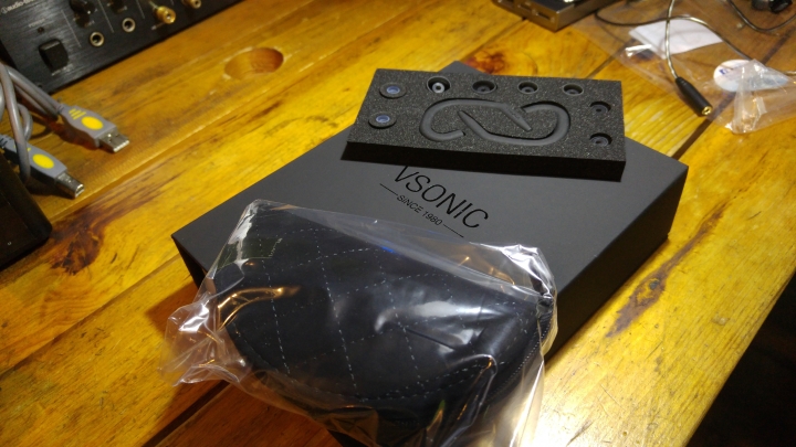 【開箱】低調樸實的平價旗艦VSONIC GR07x