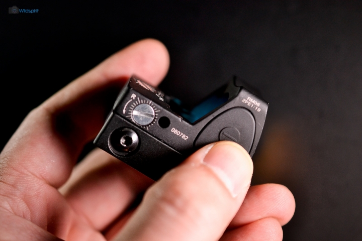 [開箱] 幫相機加個內紅點快瞄鏡【Trijicon RMR(F) 】