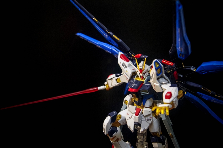 1/144 RG  STRIKE FREEDOM