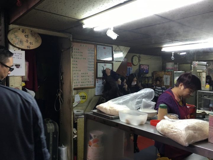 哥吃的不只是食物，更是回憶~這家店非等閒之輩，30年以上老店美食，歡迎大家推薦