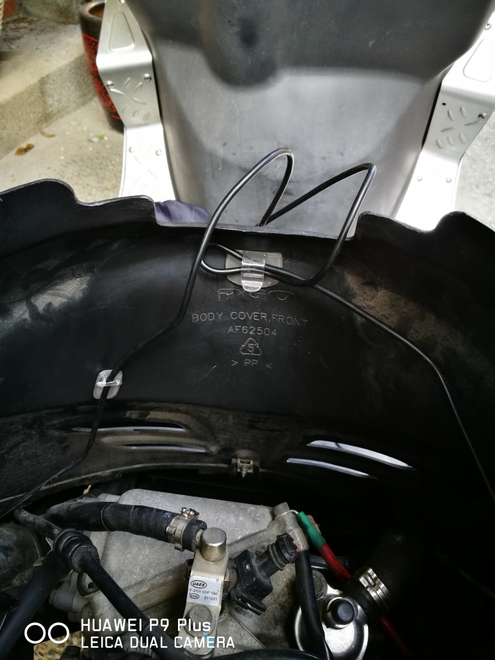 [開箱] Astro GEMINI雙鏡頭行車記錄器-簡易開箱