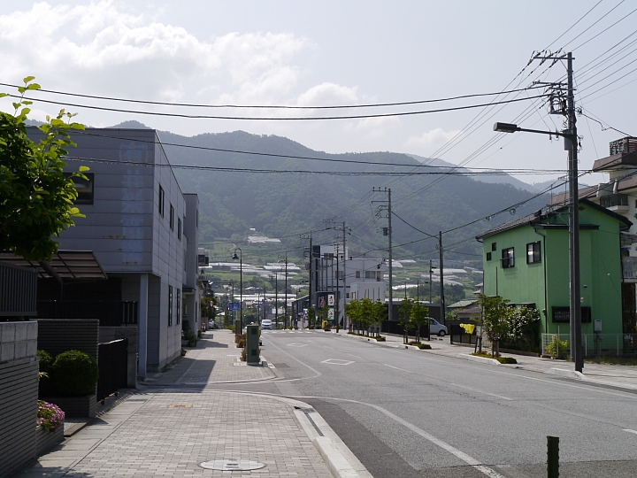 日本山梨縣 "塩山"  採鹽還是採櫻桃 ?!
