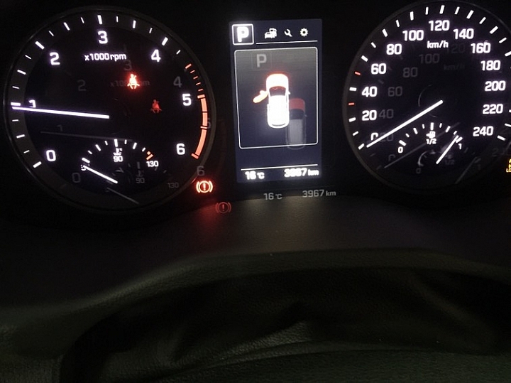 (原廠已解決)Hyundai All New Tucson開了4000公里在合歡派出所前變速箱螺絲鬆脫，導致漏油！