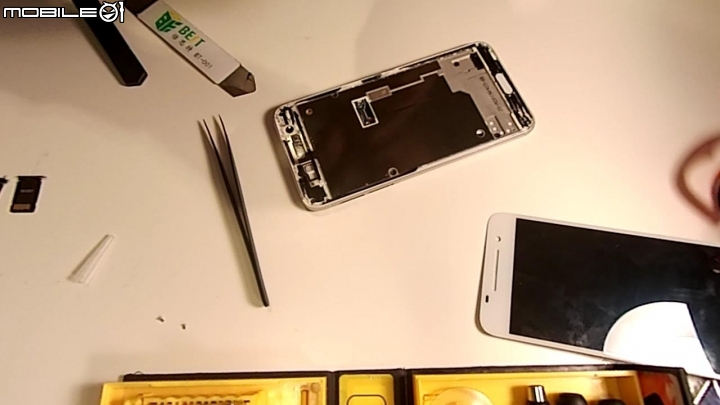 慶祝A9更新7.0更換黃晶金背蓋讓他再戰一整年~~~~(內含影片)