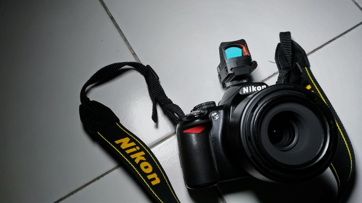 [開箱] 幫相機加個內紅點快瞄鏡【Trijicon RMR(F) 】