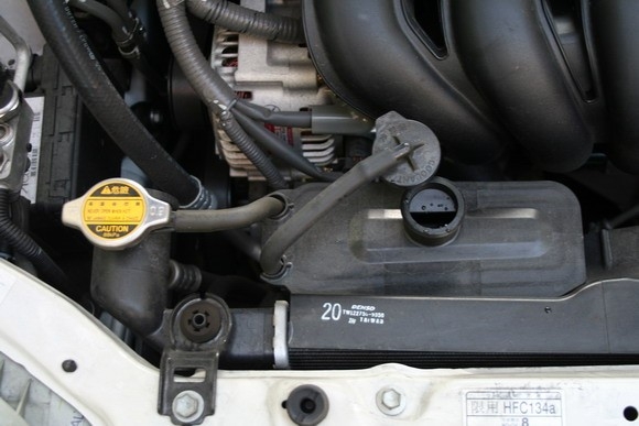 請問關於altis 04水箱及副水箱問題