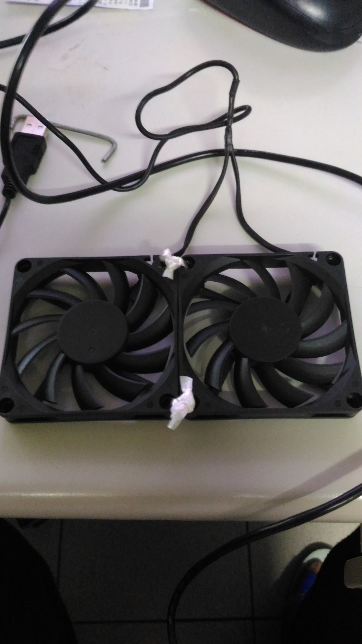 液晶電視晶片散熱改善diy  另風扇 送風/抽風 效能問題請教