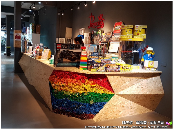 【主題餐廳】Princess Land公主樂糕殿X公主樂高餐廳♥樂高人偶DIY、樂高池挖寶、美食、下午茶♥