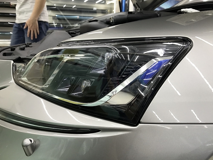 2017 IS200t F-Sport 小開箱＆換胎/鍍膜/隔熱紙/交車、回廠狀況分享（圖多）