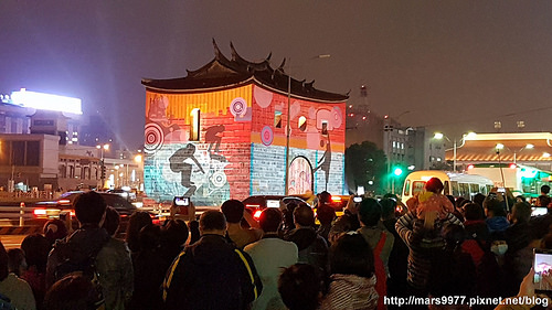【台北 旅遊】2017臺北燈節Taipei Lantern Festival：小奇雞 展翅點亮夜空：必勝哥、粉美妹、小蛋定：【開幕儀式 360度影片全記錄】元宵節/台北西門町燈節/西門町/台北燈會