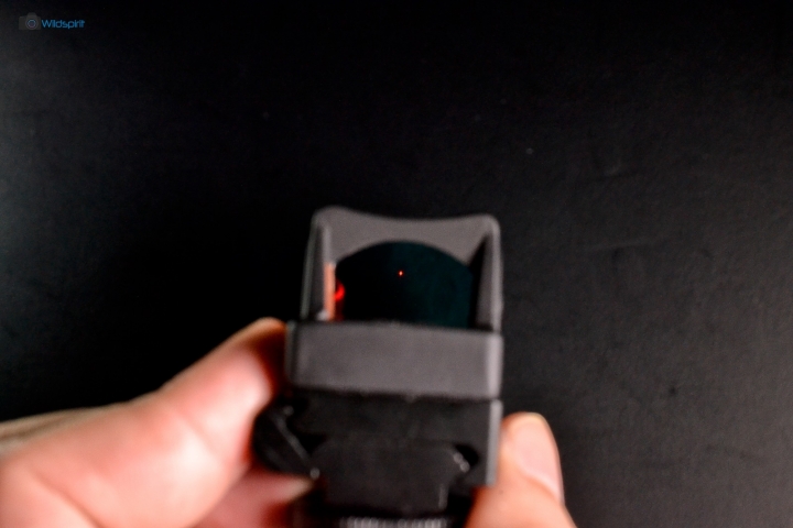 [開箱] 幫相機加個內紅點快瞄鏡【Trijicon RMR(F) 】