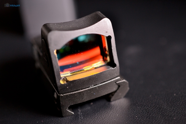 [開箱] 幫相機加個內紅點快瞄鏡【Trijicon RMR(F) 】