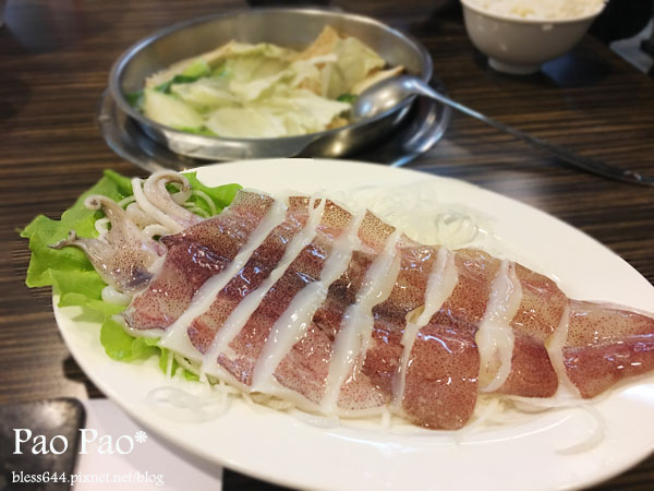 【台中】烏日平價精緻大卷鮮鍋~食材鮮美，湯底不加味精