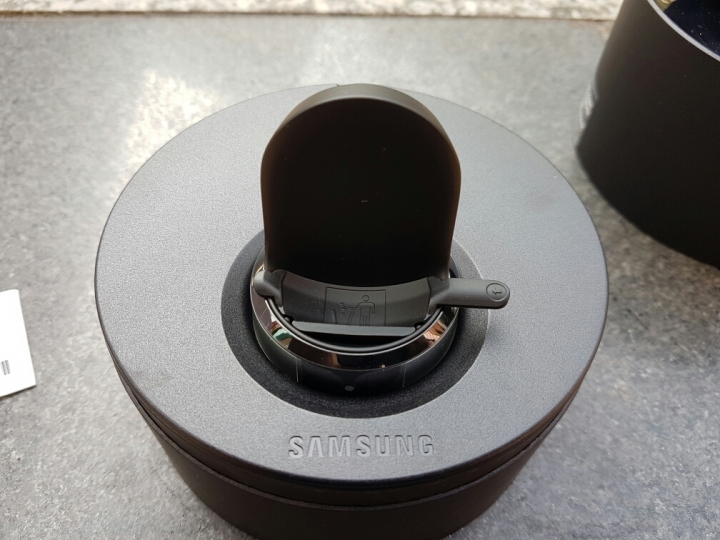 Samsung Gear S3簡單開箱