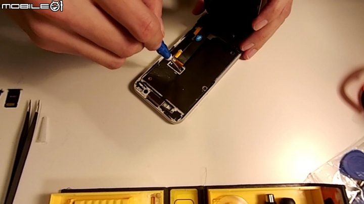 慶祝A9更新7.0更換黃晶金背蓋讓他再戰一整年~~~~(內含影片)