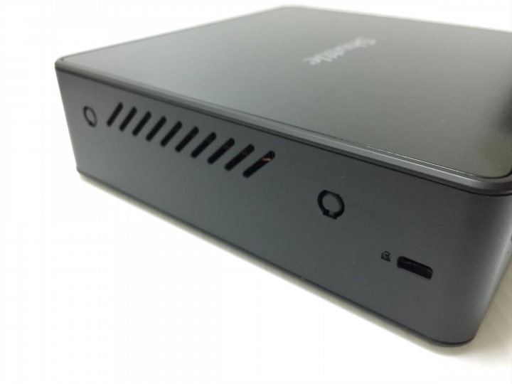 小而巧、小而精 浩鑫 Shuttle XPC NC02U