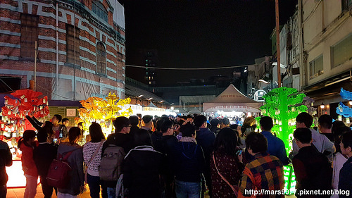 【台北 旅遊】2017臺北燈節Taipei Lantern Festival：小奇雞 展翅點亮夜空：必勝哥、粉美妹、小蛋定：【開幕儀式 360度影片全記錄】元宵節/台北西門町燈節/西門町/台北燈會