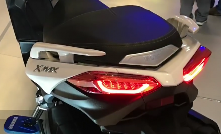 山葉 Yamaha Xmax300 官方廣告+圖片