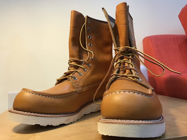 [蘭以秋芳] 一雙色碼 #CF7900 的工作靴 9877