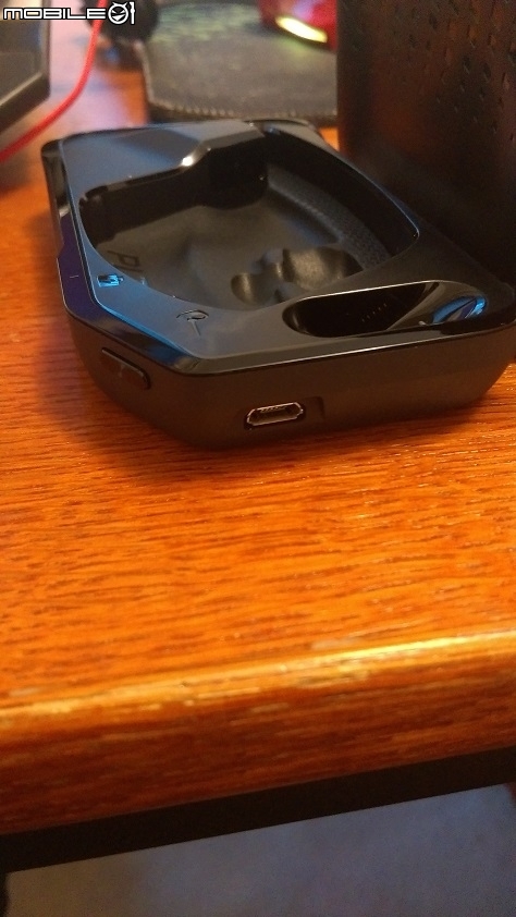 Plantronics Voyager 5200+充電盒 開箱
