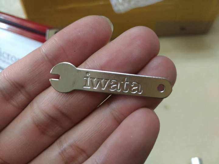 岩田 iwata CM-CP2 0.23 噴筆王者 開箱~~~~