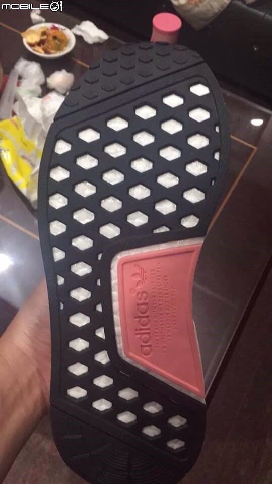 Adidas NMD R1 請各位幫忙驗真偽