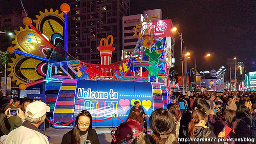 【台北 旅遊】2017臺北燈節Taipei Lantern Festival：小奇雞 展翅點亮夜空：必勝哥、粉美妹、小蛋定：【開幕儀式 360度影片全記錄】元宵節/台北西門町燈節/西門町/台北燈會