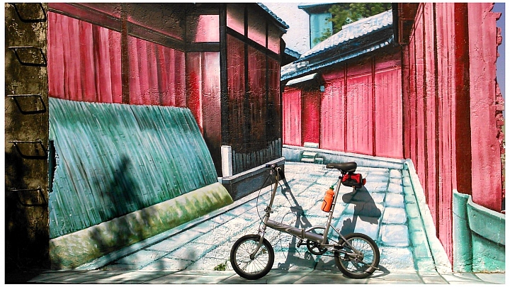 "16"和我，嬉遊"17"(圖多)
