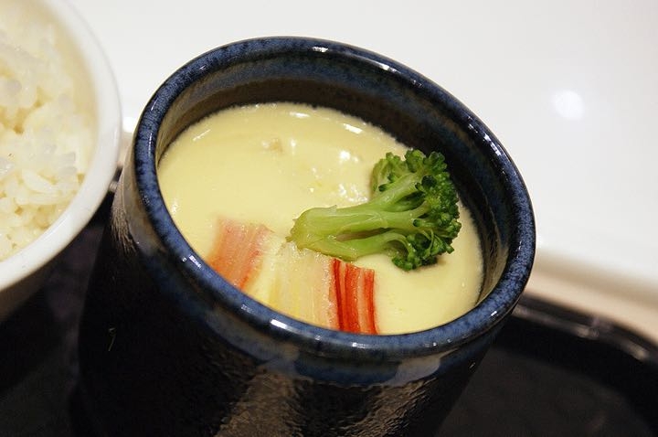 【台南自助餐－東區】好田和洋料理自助餐｜新店報到！IKEA X無印良品風，平價與質感也能相提並論。各式義大利麵|燉飯|Pizza|熱炒|烤物|咖啡果汁|兒童遊戲區