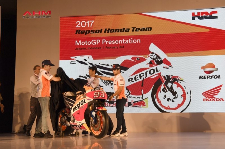 Repsol Honda車隊發表2017年RC213V