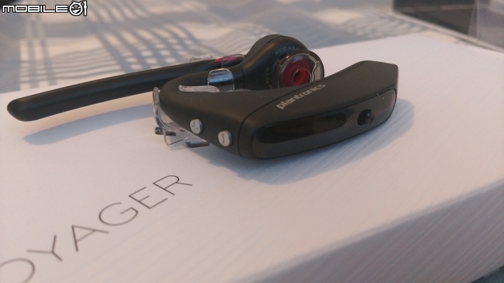 Plantronics Voyager 5200+充電盒 開箱