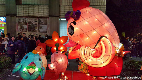 【台北 旅遊】2017臺北燈節Taipei Lantern Festival：小奇雞 展翅點亮夜空：必勝哥、粉美妹、小蛋定：【開幕儀式 360度影片全記錄】元宵節/台北西門町燈節/西門町/台北燈會
