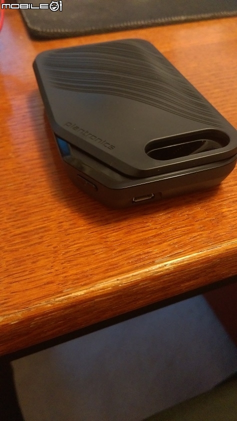 Plantronics Voyager 5200+充電盒 開箱