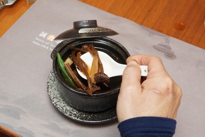 【台南蔬食餐廳-安平】食蔬茶齋｜大自然的禮讚，把最健康養生的料理端上桌！歡迎手浴|創意蔬食料理|品茶|聚餐放鬆