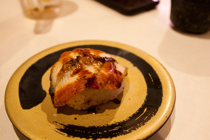 【美食。食記】東京 高田馬場 價格便宜 味道一般 濱壽司 Hama はま寿司 迴轉壽司