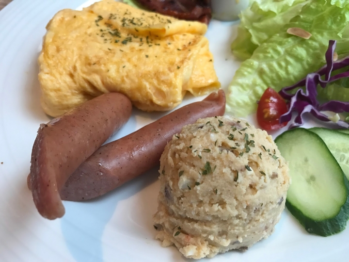 [食記] 新竹。築咖啡。在玻璃公園美景中吃早午餐